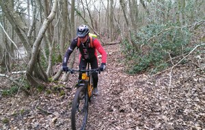 Ca colle...à la roue...