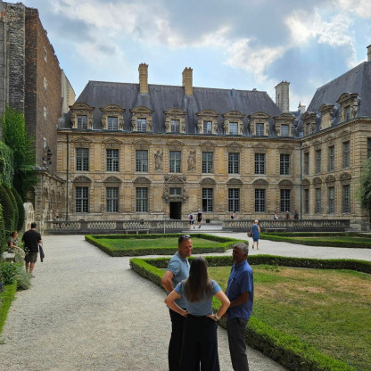 08 2026 Paris insolite